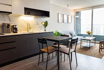 Cozy 1BR Apartment perfect for 3 with Pool & BBQ