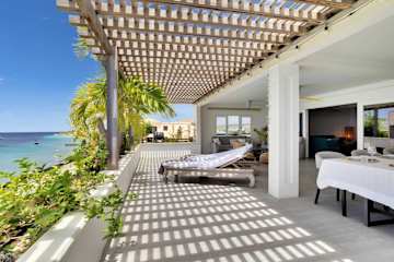 Playa Lechi Penthouse right by the Caribbean Sea and boulevard