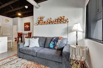 Brand new 1 BR minutes from Broadway!