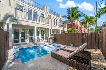 Lux Home with Rooftop & Elevator, 2mi to Beach!