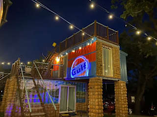 Full Throttle – Sleeps 4
