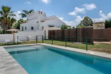 Casa en Conil: apartamento con piscina compartida, jardín y parking privado - image 29