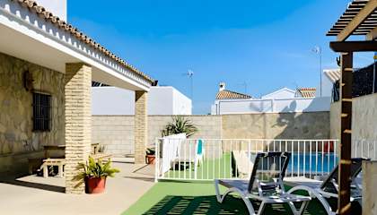 Amplio Chalet con Piscina, Terraza y Barbacoa – Cerca del Mar en Conil - image 36