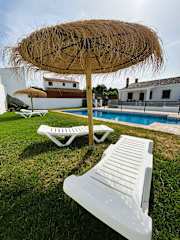 Chalet con piscina privada grupos de 6 personas - image 2