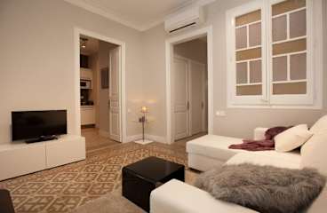Beautiful apartment to Enjoy the real Barcelona