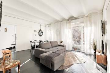 Eulalia's Pink Lodge