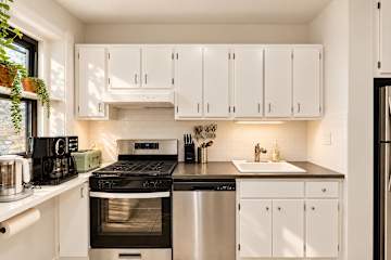 Photo #17 of Clinton Duplex