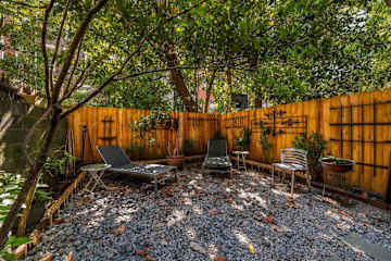 Photo #3 of Harlem Gardens