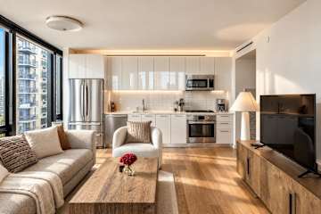 Photo #4 of Embassy VI
