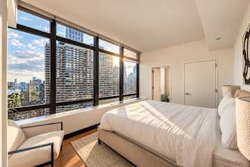 Photo #27 of Skyloft II