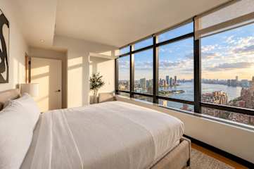 Photo #26 of Skyloft II