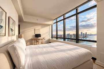 Photo #15 of Skyloft II
