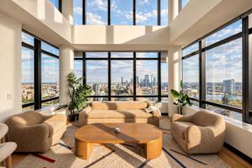 Photo #43 of Skyloft II