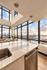 Photo #3 of Skyloft II