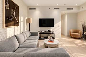 Photo #3 of Flatiron House I