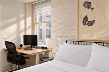 Photo #14 of Flatiron House I