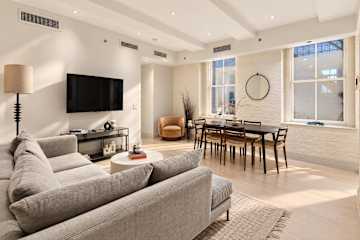 Photo #1 of Flatiron House I