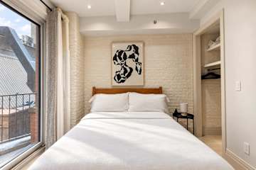 Photo #8 of Flatiron House I