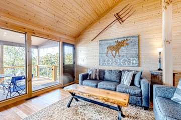 Skyview Lake Retreat