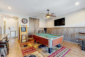 The Hilltop Chalet