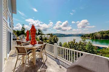 Lake Casa