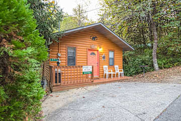Bear Hugs Cabin