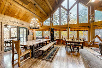 Mystic Falls Lodge Cabin