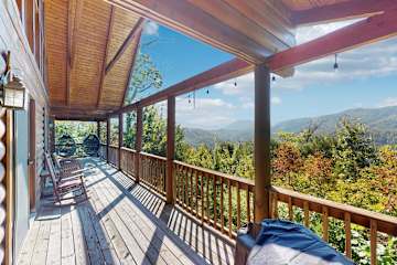 Lazy Bear Lodge
