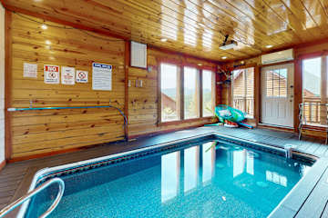 Top of the World Pool Lodge