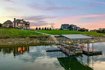 Lakefront Haven