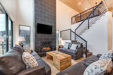 5 Peaks Paradise Retreat