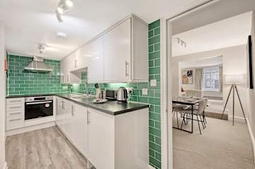The Alder at Redwood Court photo 5