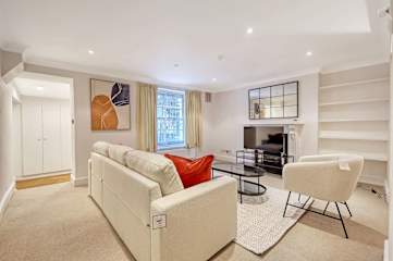 The Alder at Redwood Court photo 1