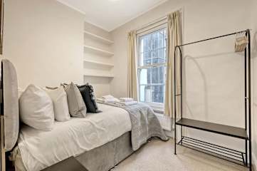 The Alder at Redwood Court photo 7