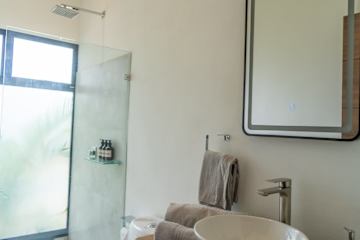 Villa de ensueño Anusara con piscina y aire acondicionado