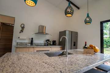 Villa de ensueño Anusara con piscina y aire acondicionado