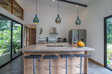 Villa de ensueño Anusara con piscina y aire acondicionado