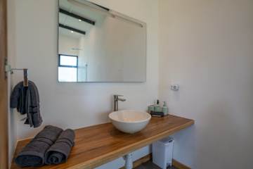 Villa de ensueño Anusara con piscina y aire acondicionado