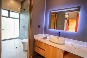 Raya Bungalow, aire acondicionado y piscina privada