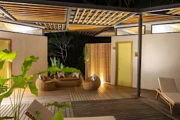 Patio caribeño | Villa de lujo en la selva con piscina