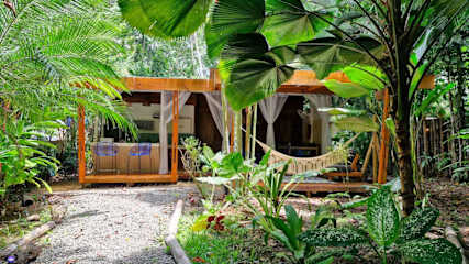 Up House · Caribbean Style near Playa Chiquita