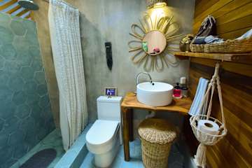 Up Houses · 3BR Private Retreat for 6 Guests