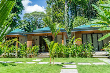 Serenity Sand Bungalow Beach & Jungle Escape + AC