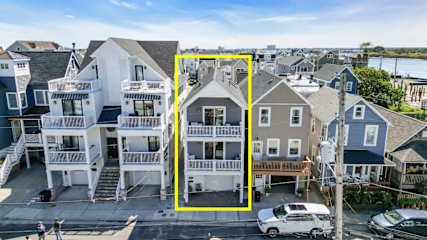 2 Units - 3 BR - 3BA - Beach Block - Entire House rental in Sea Bright