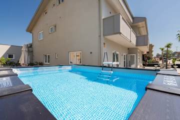 Host Wise Arvore - 6 Room w/ Terrace & Pool photo 3