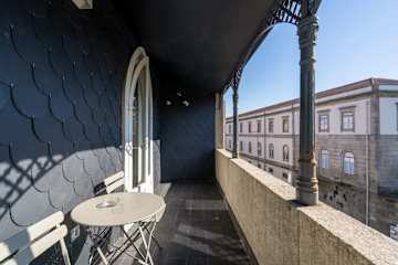 3 Spacious Flats w/ Jacuzzi & Garden by HostWise photo 4