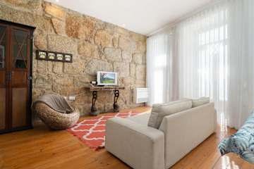 Homely Noble Flat at Palácio de Cristal by HostWise