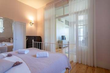 Contemporary Peaceful Flat w/ Balcony by HostWise photo 5