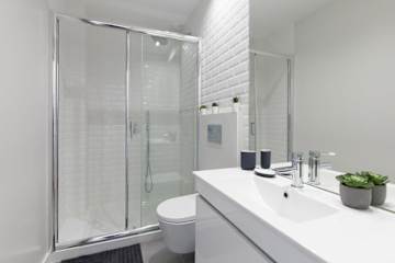 Charming Flat w/ Netflix | River View by HostWise photo 4
