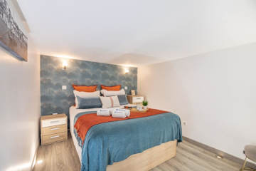 Luxurious Flat w/ Mezzanine by HostWise photo 2